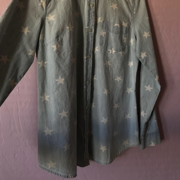 Star button up - Picture 2 of 5